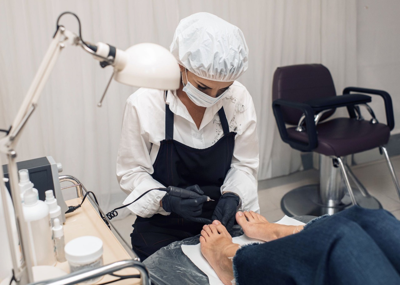 Master Pedicurist vs. Foot Care Nurse